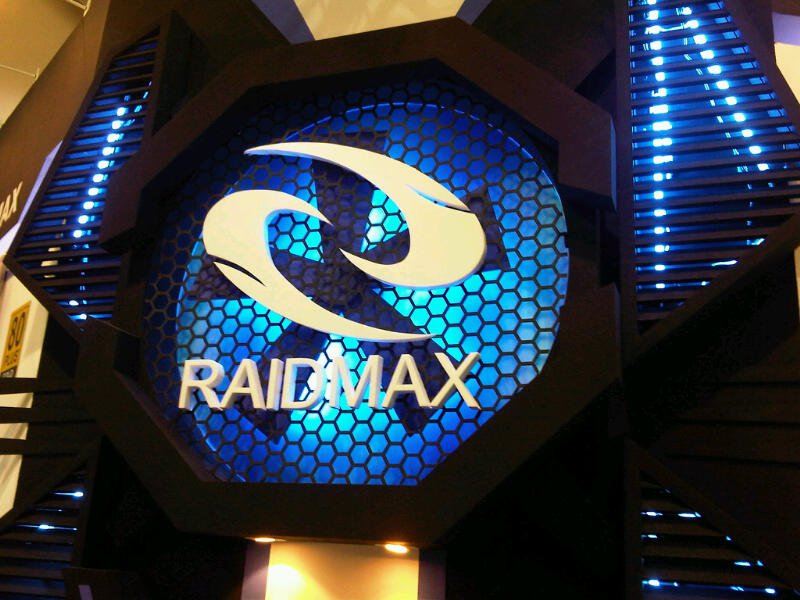 Raidmax @ Computex 2011