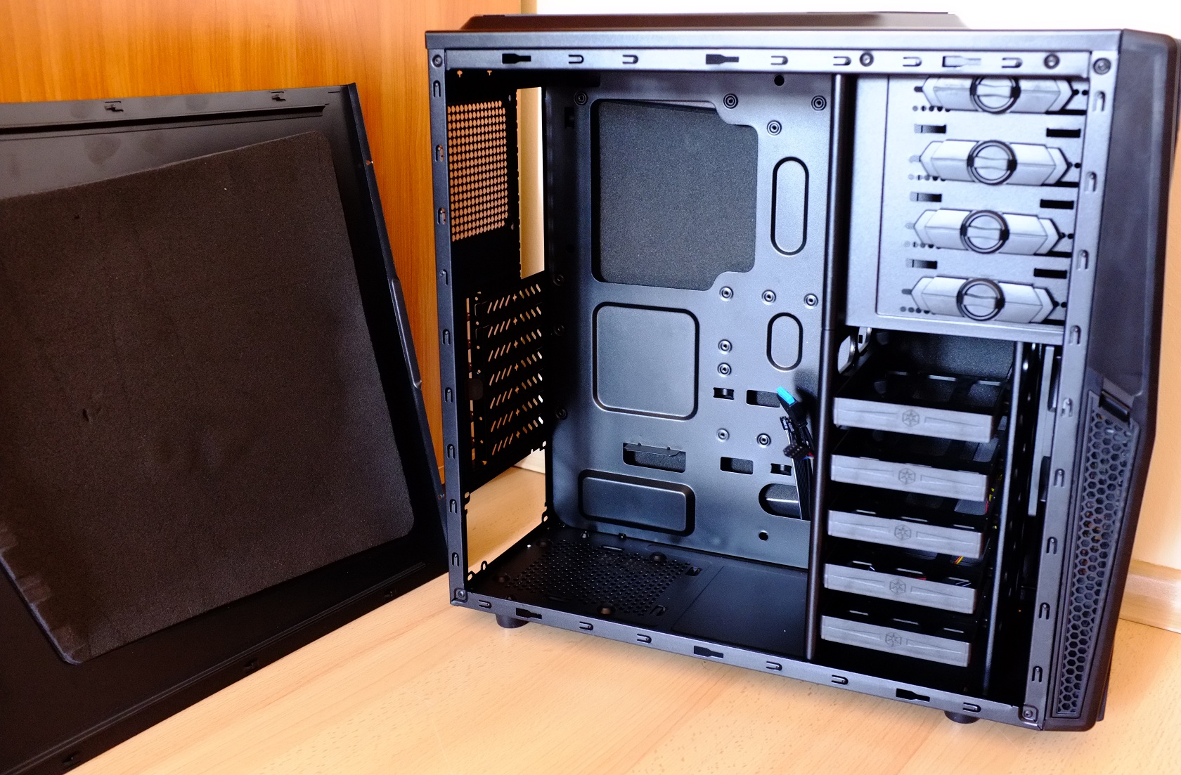 Silverstone Precision PS10 – Test and Review
