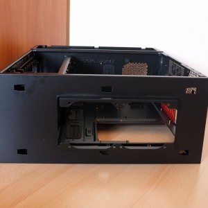 Antec Nineteen Hundred chassis 2