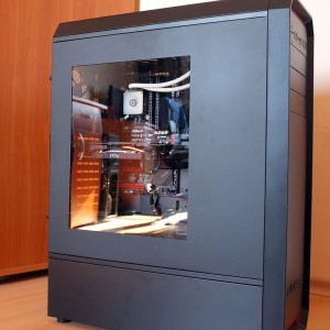 Antec Nineteen Hundred test rig, closed panel
